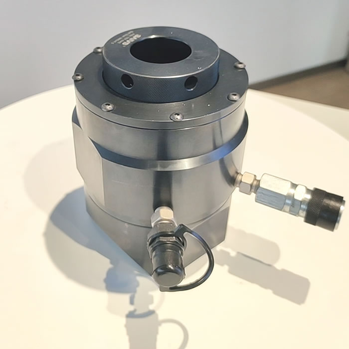 TS Series Hydraulic Bolt Tensioners(3) TS Hydraulic Bolt Tensioners.jpg