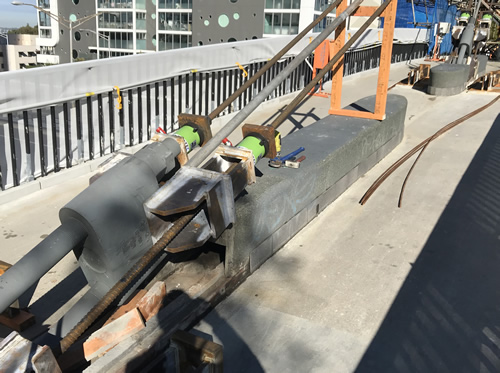 Hydraulic Cylinders Used on Bridge Construction