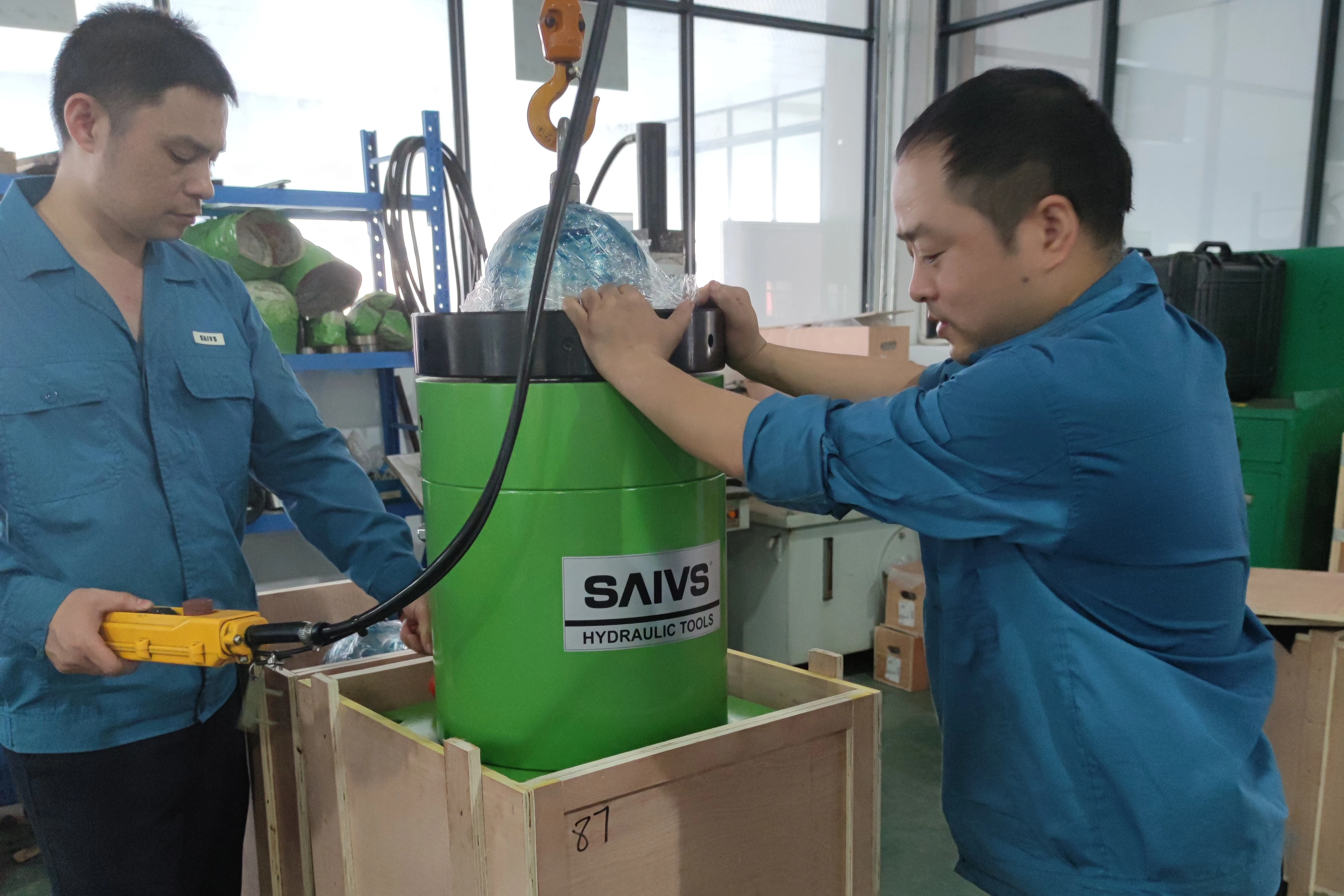 What to Lubricate Hydraulic Rams With?(1) What to Lubricate Hydraulic Rams With.webp